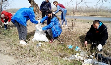 Астрахань открыла сезон уборок на берегах водоемов
