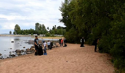Петрозаводский парк очистили от шин и мангалов