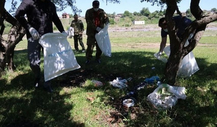 75 мешков мусора собрали с берега Телецкого озера