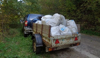 Два прицепа, полных стеклянных и пластиковых бутылок, и еще 24 кубометра мусора — результаты трех акций в Волгоградской области