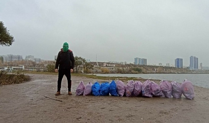 Волонтер-одиночка: Чистомэн выходит на уборку парков и водоемов России