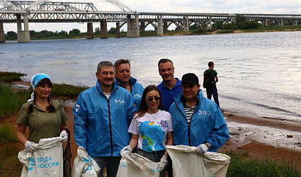 И дождь уборке не помеха: «Вода России» в Нижнем Новгороде