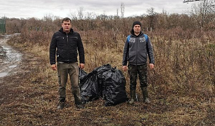 Волонтеры «Воды России» убрали территорию вокруг святых источников в Рыльске